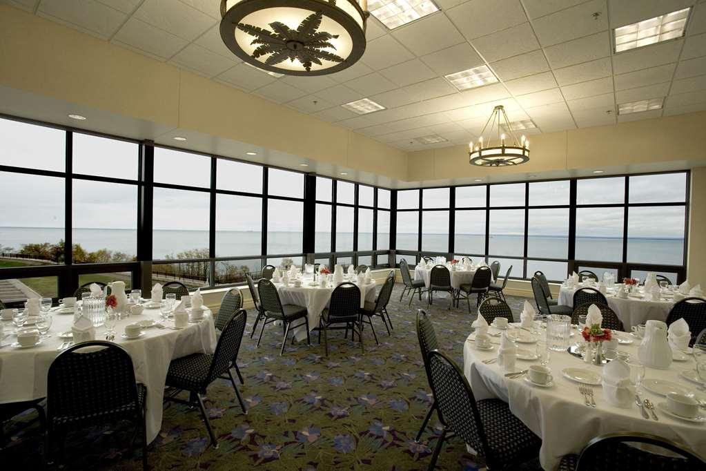 Edgewater Waterpark Hotel Duluth Restoran gambar